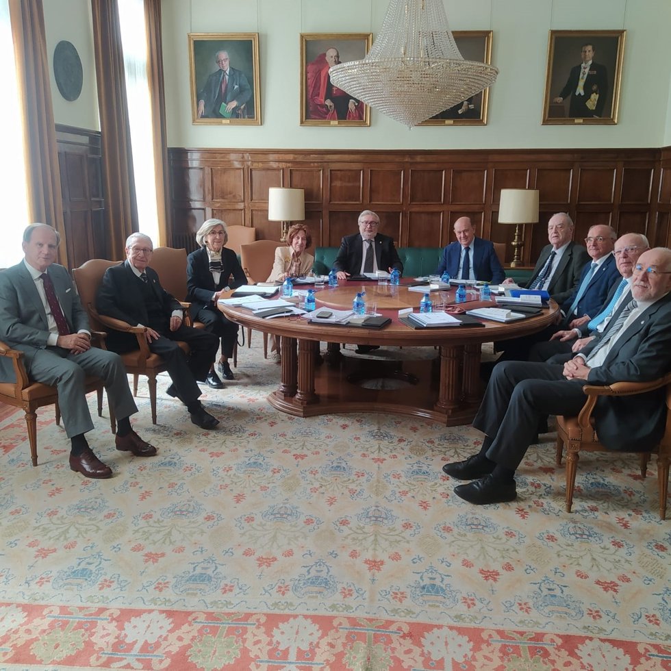 Las Reales Academias apoyan por "unanimidad" a Muñoz Machado frente a las "críticas" de García Montero