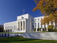 La Reserva Federal (Fed) cumple con lo esperado al rebajar los tipos de interés en 25 puntos básicos
