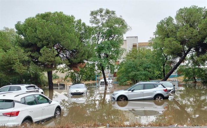 Avenidas anegadas en Sevilla Este tras las lluvias torrenciales. Imagen de archivo. 