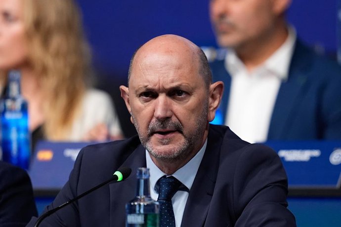 Archivo - Rafael Louzan, presidente da Real Federação Espanhola de Futebol, participa da Assembleia Geral Ordinária da RFEF na Ciudad del Futbol em 30 de junho de 2025, em Las Rozas, Madri, Espanha.