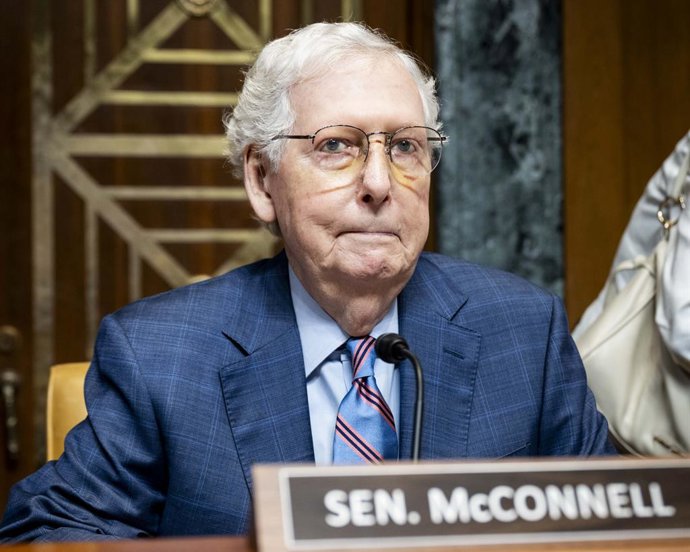 Archivo - June 24, 2025, Washington, District Of Columbia, USA: U.S. Senator MITCH MCCONNELL (R-KY) speaking at a hearing of the Senate Appropriations Subcommittee on Department of Defense at the U.S. Capitol in Washington, D.C.