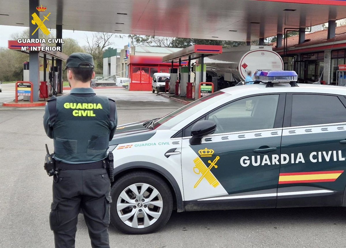 Dos detenidos por robos en máquinas de autolavado de gasolineras de cuatro municipios de Cantabria