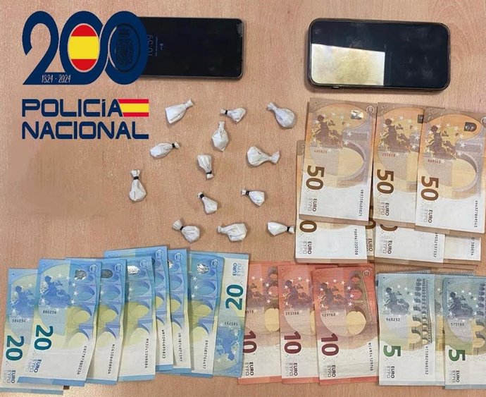 Drogas y dinero incautado