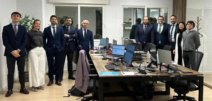 Universitarios participan en la jornada 'Auditor por un Día' del Instituto de Censores Jurados de Cuentas de España.