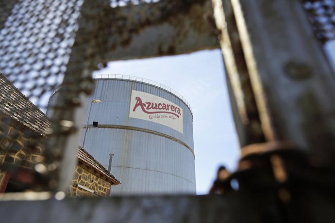 Archivo - Detalle de la fábrica de la Azucarera  en La Bañeza, León, Castilla y León (España). 