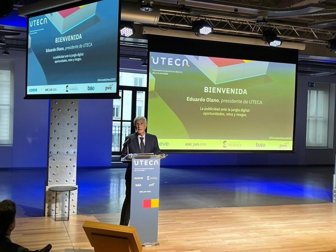 El presidente de la Unión de Televisiones Comerciales en Abierto (UTECA), Eduardo Olano, inaugura la jornada anual de UTECA 2025