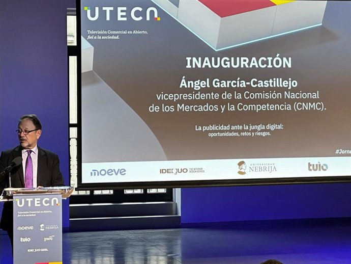 El vicepresidente de la Comisión Nacional de los Mercados y la Competencia (CNMC), Ángel García-Castillejo, inaugura la jornada anual de UTECA.
