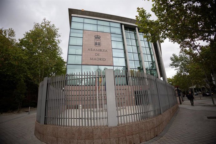 Archivo - Fachada de la Asamblea de Madrid