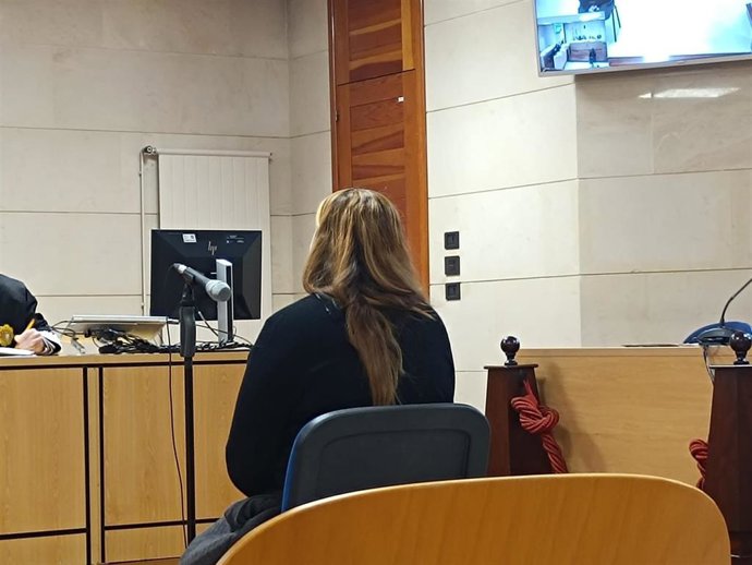 La acusada en los Juzgados de Santiago