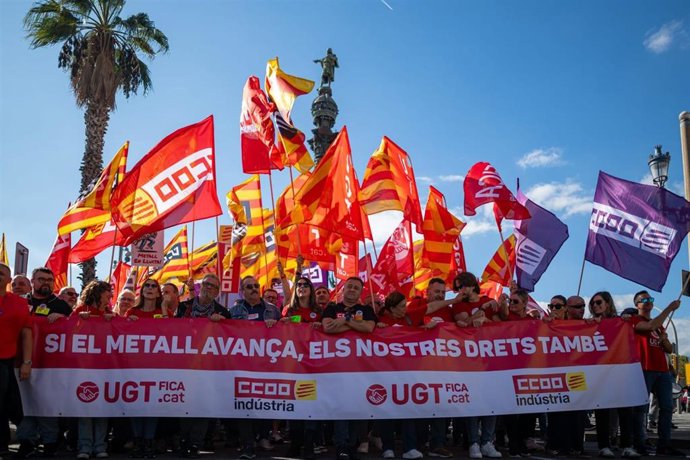 Manifestación para reclamar el nuevo convenio del sector del metal.
