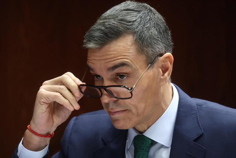 El presidente del Gobierno, Pedro Sánchez, comparece ante la Comisión de Investigación sobre el 'caso Koldo', en el Senado, a 30 de octubre de 2025, en Madrid (España). 