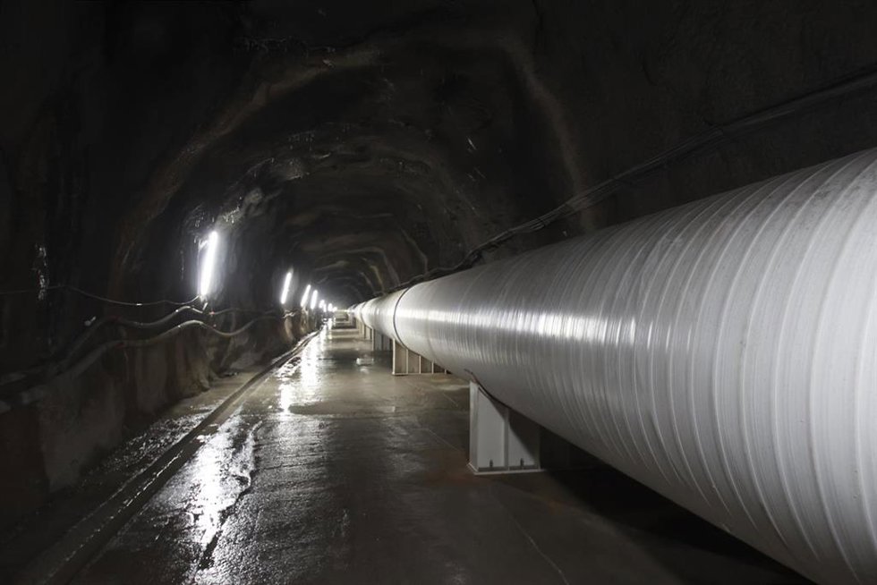 Archivo - Vista general de las obras del proyecto del Túnel de Cabecera del Sistema de Aguas del Huesna. Imagen de archivo.