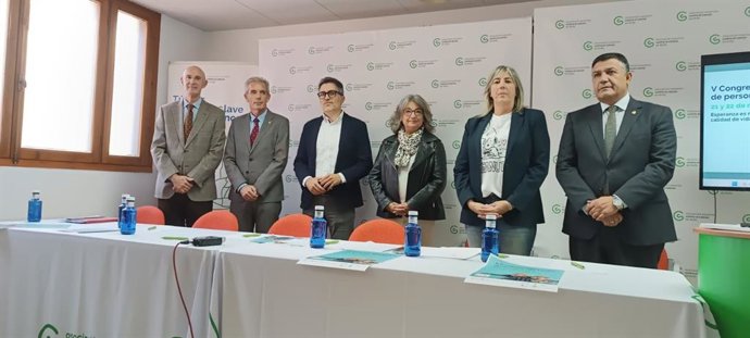 La Presidenta De La AECC Ávila, Lola Rodríguez Bautista, Presenta El V Congreso Autonómico De Personas Afectadas Por Cáncer En Cyl
