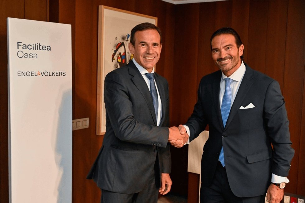 CaixaBank y Engel & Vlkers potenciarán 'Facilitea Casa' con 6.000 propiedades adicionales.