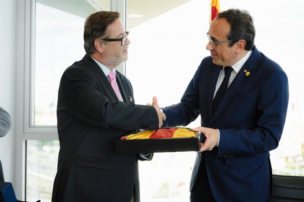El presidente del Parlament, Josep Rull, y el presidente del Port de Tarragona, Santiago Castell.