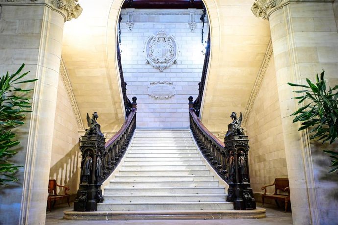 Escaleras del edificio del Ayuntamiento de Palma
