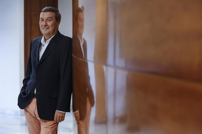 Archivo - Arxiu - El conseller de Sanitat de la Generalitat Valenciana, Marciano Gómez, en una imatge d'arxiu