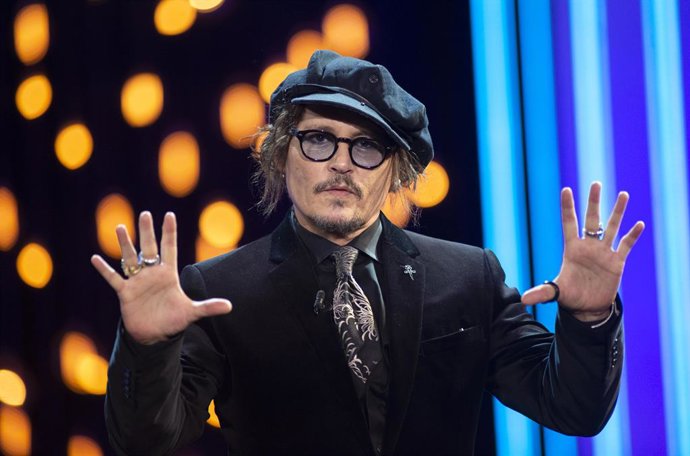 Archivo - El actor Johnny Depp recibe el Premio Donostia en la 69ª edición del Festival Internacional de Cine de San Sebastián, en el palacio de Kursaal, a 22 de septiembre de 2021, en San Sebastián, Euskadi (España). Johnny Depp recibe este miércoles el 