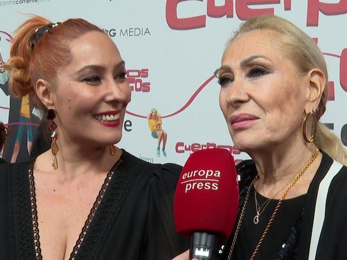 ROSARIO MOHEDANO Y ROSA BENITO