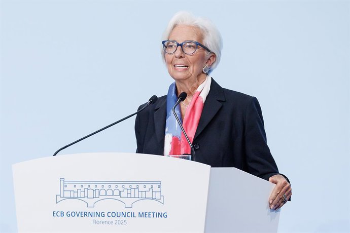 30 October 2025, Italy, Florenz: President of the European Central Bank, Christine Lagarde, speaks during the press conference following the meeting of the Governing Council of the ECB. Photo: Roberto Monaldo/LaPresse via ZUMA Press/dpa