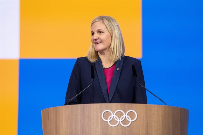 Archivo - HANDOUT - 20 March 2025, Greece, Costa Navarino: Zimbabwean candidate for the presidency of the International Olympic Committee (IOC), Kirsty Coventry, reacts after being elected during the 144th IOC Session. Coventry made history on March 20, 2