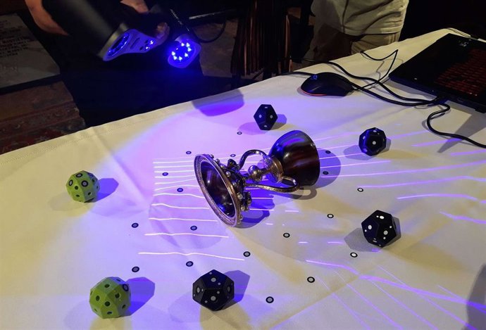 El Cabildo de la Catedral de Valencia ha llevado a cabo una iniciativa de digitalización del Santo Cáliz que pretende incrementar la visibilidad y accesibilidad digital de esta singular reliquia.