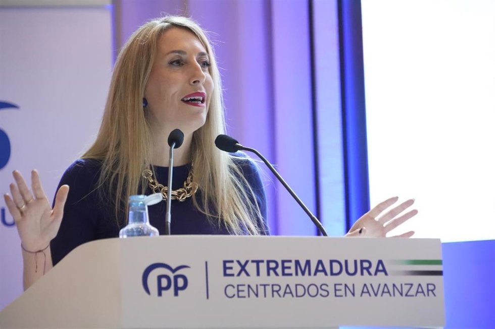 La presidenta de la Junta de Extremadura, María Guardiola