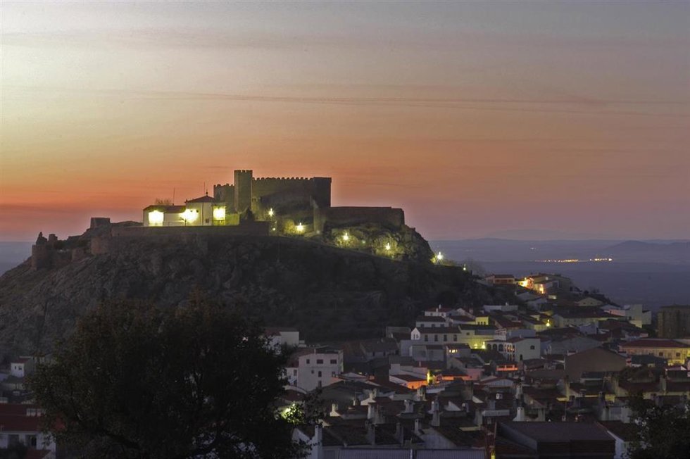 La Torta del Casar lanza la II edición de su Otoño con cinco recorridos para descubrir el patrimonio cacereño