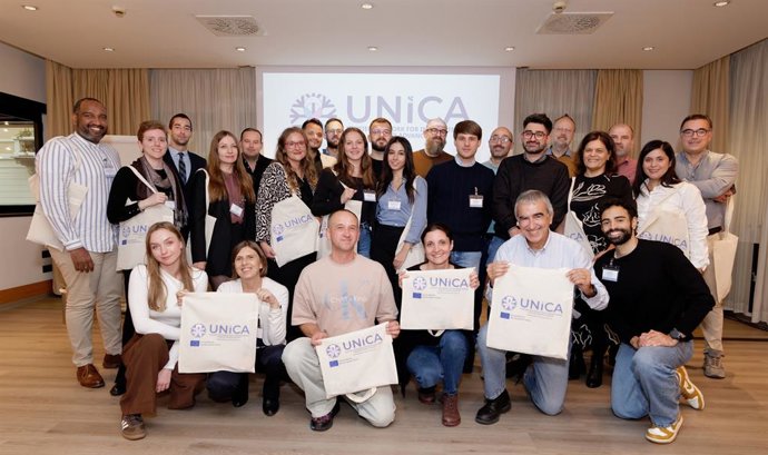 Apresentação do projeto UNICA.