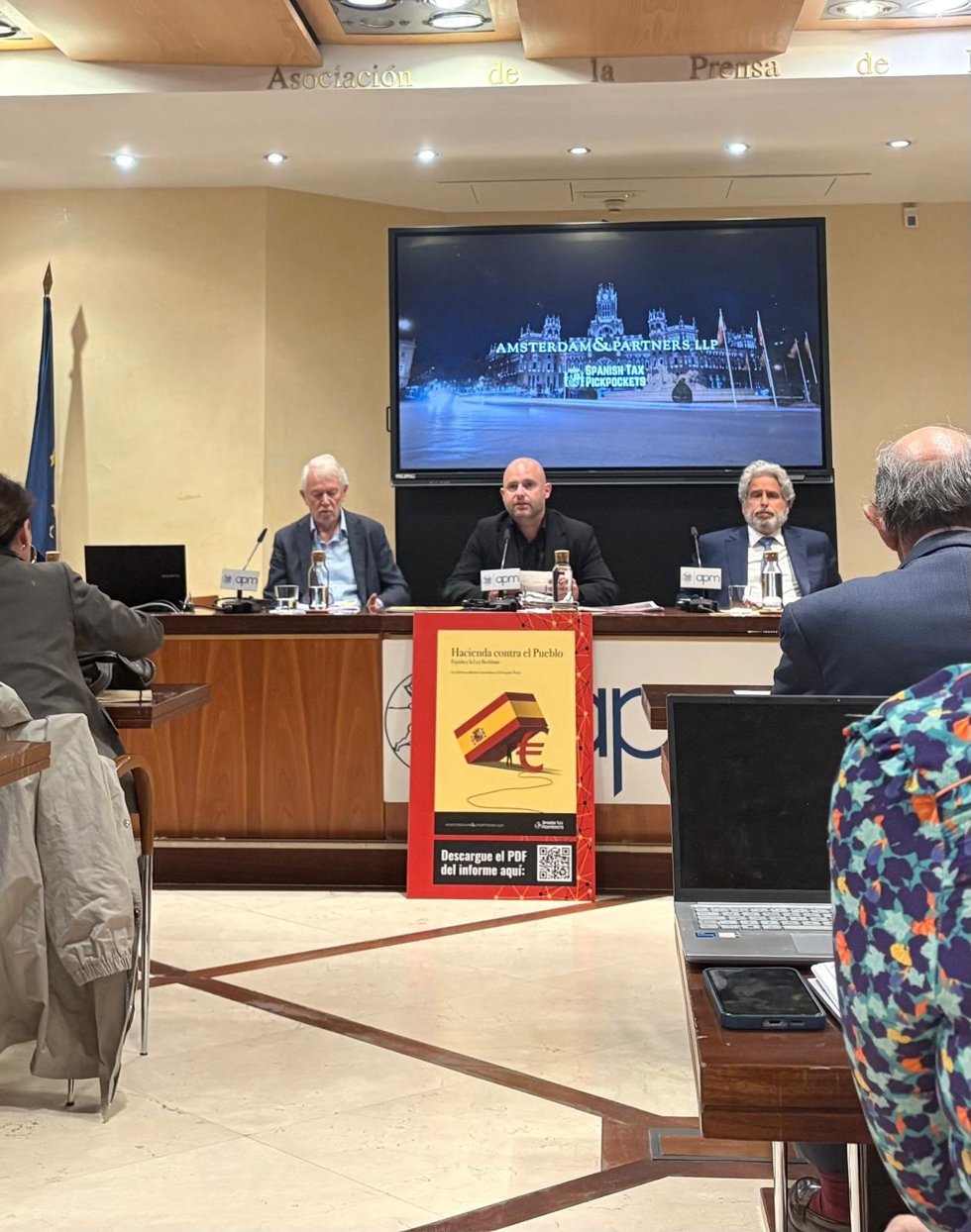 Archivo - Presentación del informe 'Hacienda contra el Pueblo: España y la Ley Beckham' el pasado mayo.