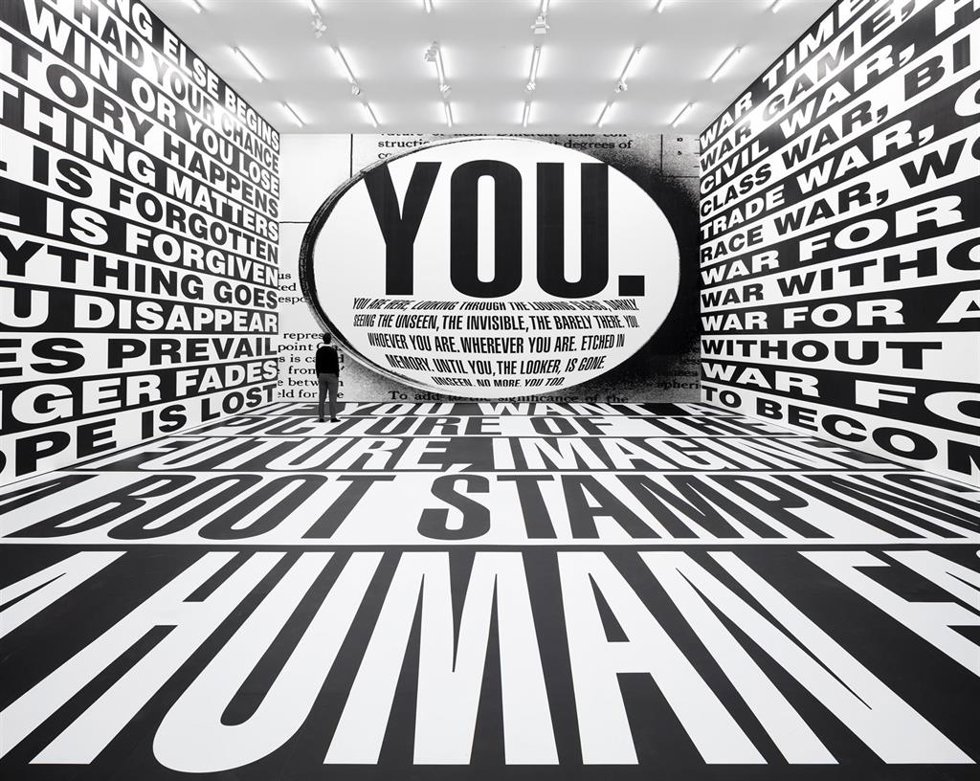 Archivo - Obra 'Forever', de Barbara Kruger,