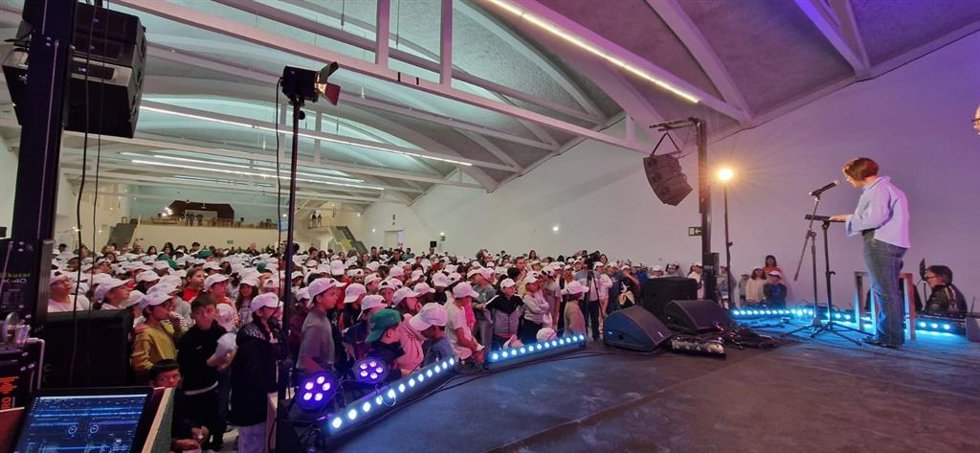 La directora general de Empresa y Comercio, Arantxa González Montell, durante la inauguración del II Festival Nacional de Educación y Emprendimiento, organizado por el Gobierno de Asturias, Valnalón y Genyus School.