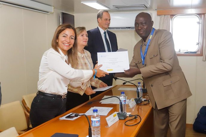 La conselleira do Mar, Marta Villaverde.