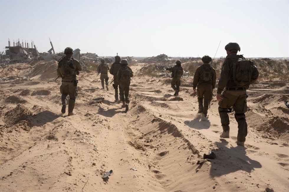 Archivo - Tropas israelíes en la Franja de Gaza