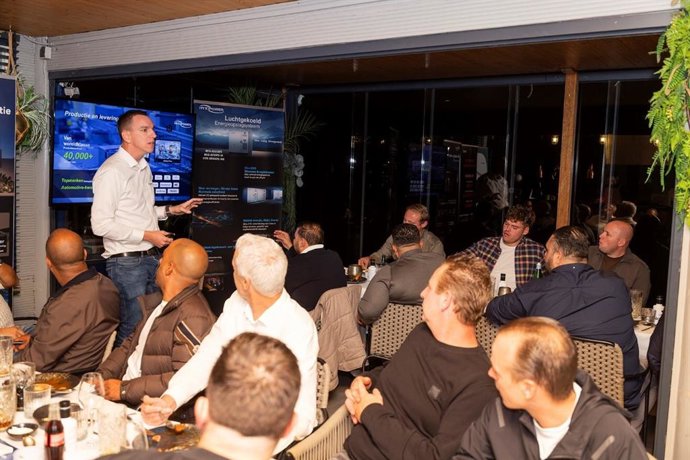 HYXiPOWER Installer’s Table