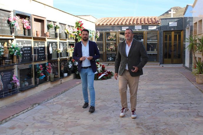 La Policía Local intensifica su presencia en los cementerios de Lorca en la víspera del Día de Todos los Santos
