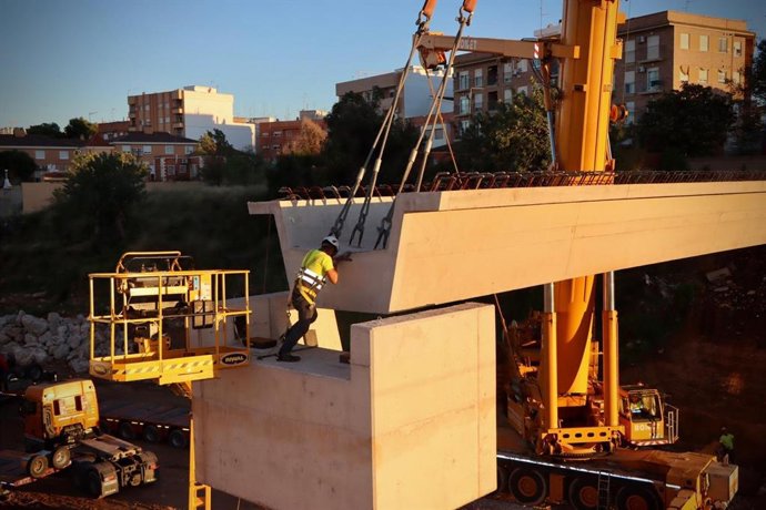 La Generalitat inicia l'última fase de reconstrucció de la passarel·la de Mas del Jutge a Torrent