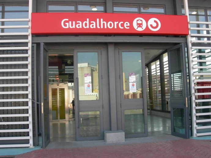Renfe inicia las obras de renovación del sistema de iluminación de la estación de Guadalhorce