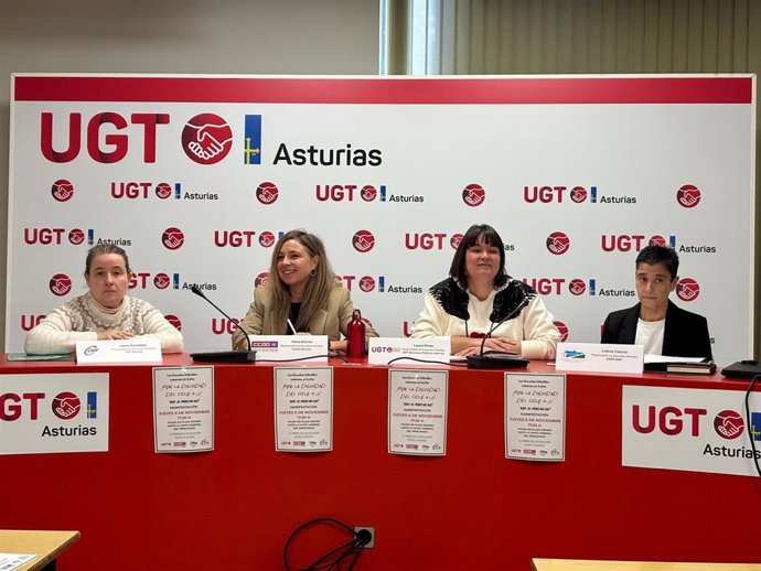 La esponsable de Escuelas Infantilesde CSIF Laura González; la responsable de Escuelas Infantiles de CCOO, Tania Alonso; la responsable de Escuelas Infantiles de UGT, Laura Pérez; la Coordinadora de Escuelas Infantiles, USIPA-SAIF, Leticia Celorio.