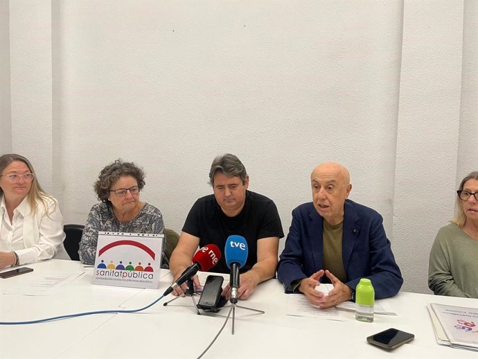 Rueda de prensa en València de la Plataforma en Defensa de la Sanitat Pública del País Valencià