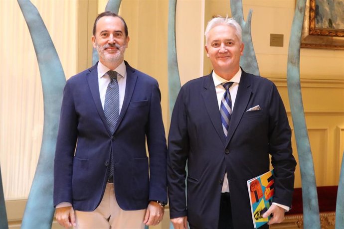 El president del Parlament, Gabriel Le Senne, recibe en audiencia al presidente de Adema, Diego González.