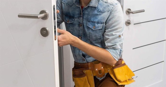 Apertura de Puertas, cerrajeros de confianza para abrir todo tipo de puertas en Madrid con rapidez y profesionalidad