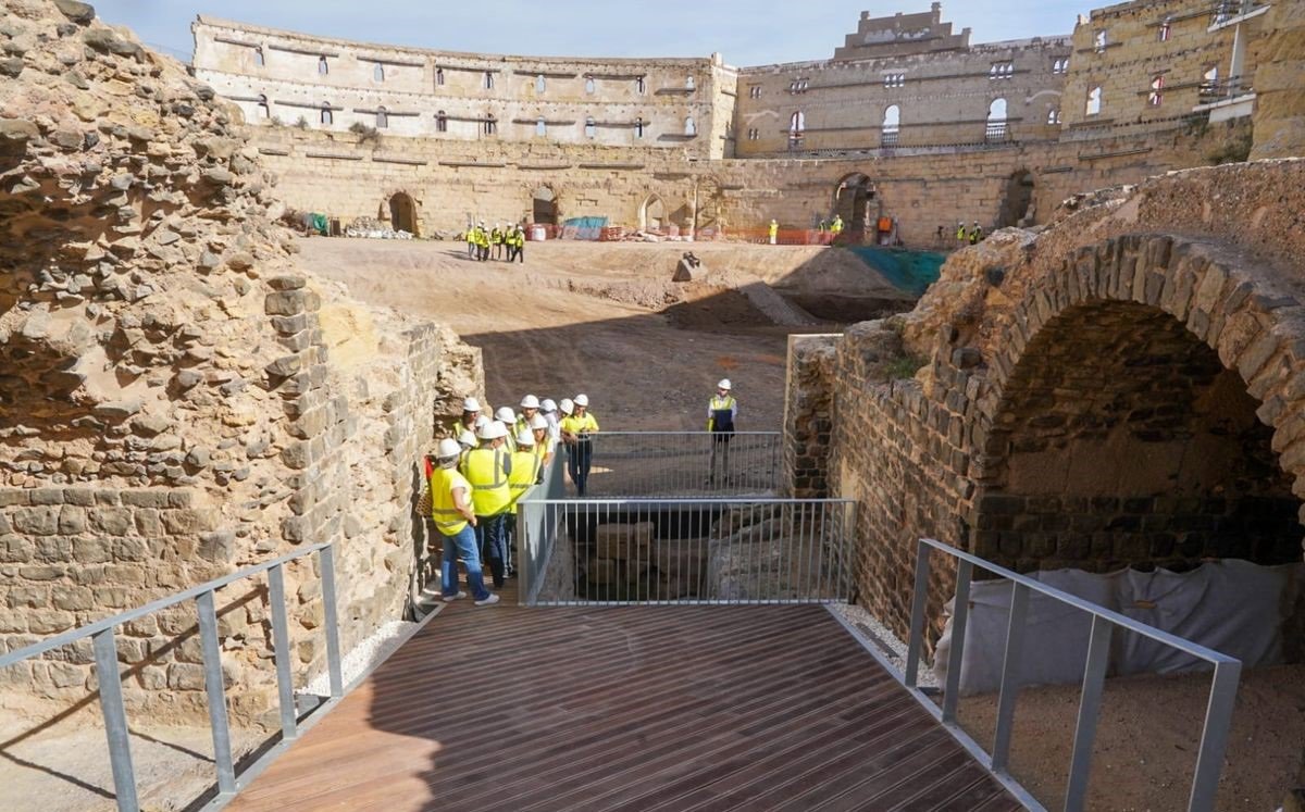 Las excavaciones descubren estructuras monumentales en el Anfiteatro romano de Cartagena que se podrán visitar en 2026