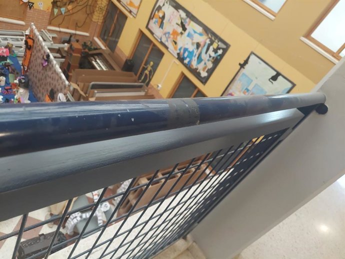 Imagen del interior del CEIP 'Jacarandá' de Sevilla Este, del que el AMPA 'Caracol' critica "falta de limpieza".