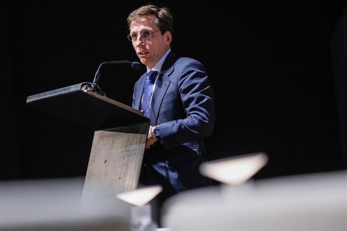 Archivo - El alcalde de Madrid, José Luis Martínez-Almeida, en eI Congreso Inmobiliario INMOMAT.