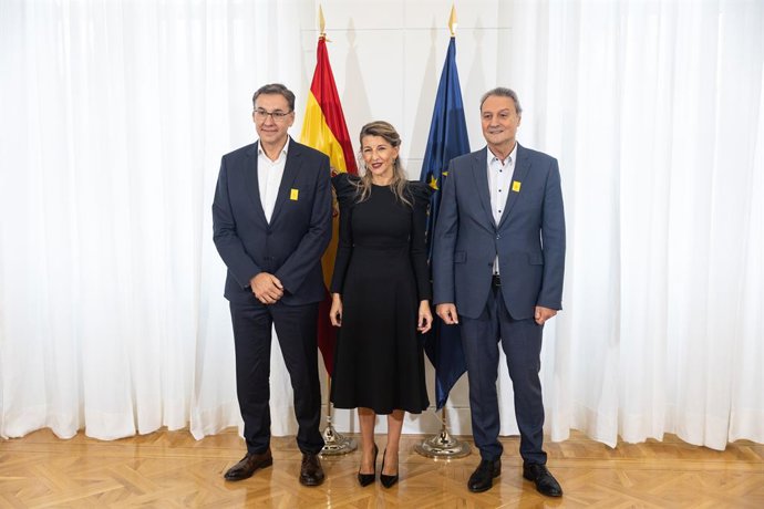 Yolanda Díaz es reune amb de Ford Espanya per a avaluar el mecanisme RED en la planta d'Almussafes.