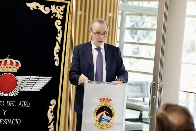 Archivo - El director general de GMV, Jesús Serrano, durante el acto de entrega del sistema de vigilancia espacial desarrollado por su empresa al Ejército del Aire, a 31 de octubre de 2025, en la Base Aérea de Torrejón, en Madrid (España).