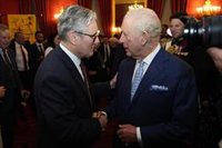 El Gobierno de Reino Unido "respalda plenamente" la retirada del título al príncipe Andrés