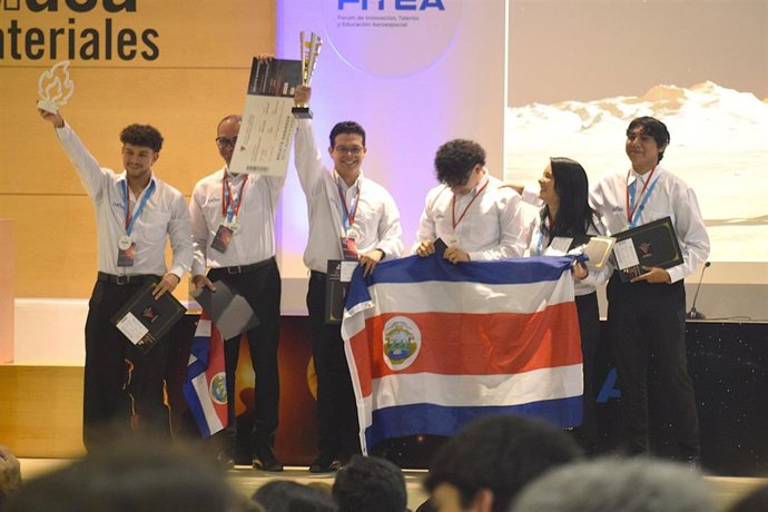 Estudiantes de Costa Rica viajarán a la NASA tras ganar la final del Reto Marte celebrado en Madrid