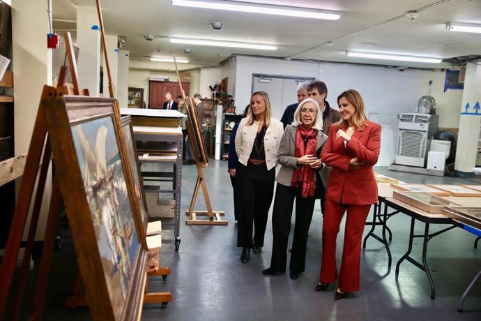 María José Catalá y Blanca Pons Sorolla supervisan las obras de Sorolla que vendrán a la Hispanic en València